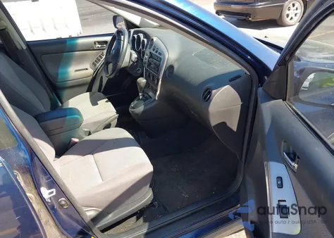 2004 Toyota Matrix Xr z USA, uszkodzony, nr VIN 2T1KR38E24C293718